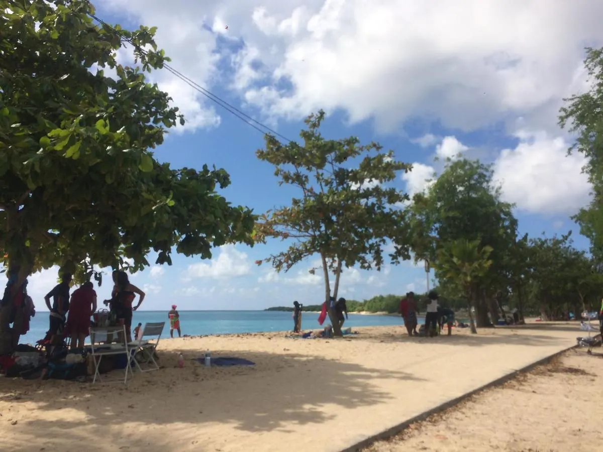 Gites Kaladja Port-Louis 0*,
