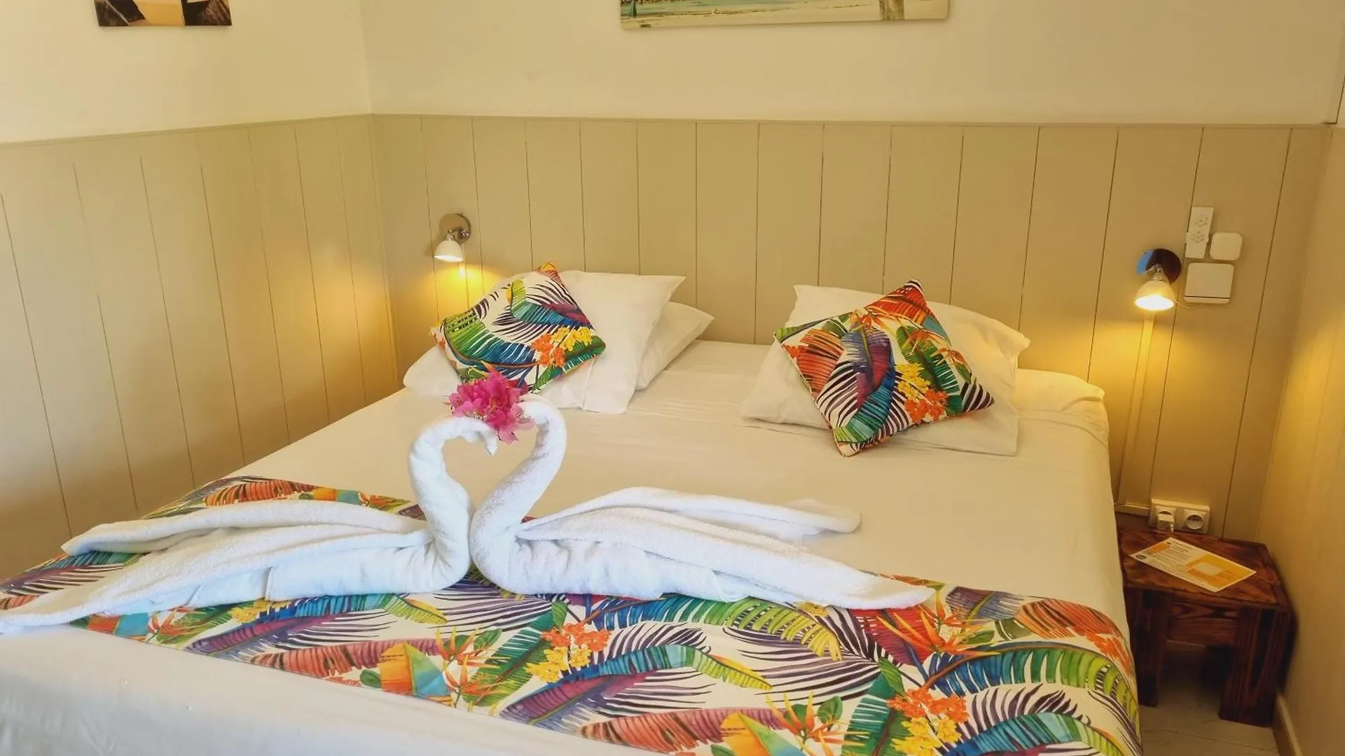 Gites Kaladja Port-Louis Apartment